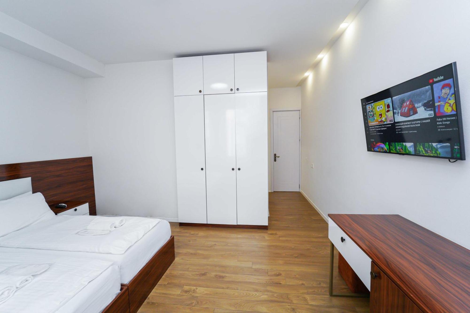 Hotel Type Rooms On Avenue Melikishvili, City Center Тбилиси Экстерьер фото