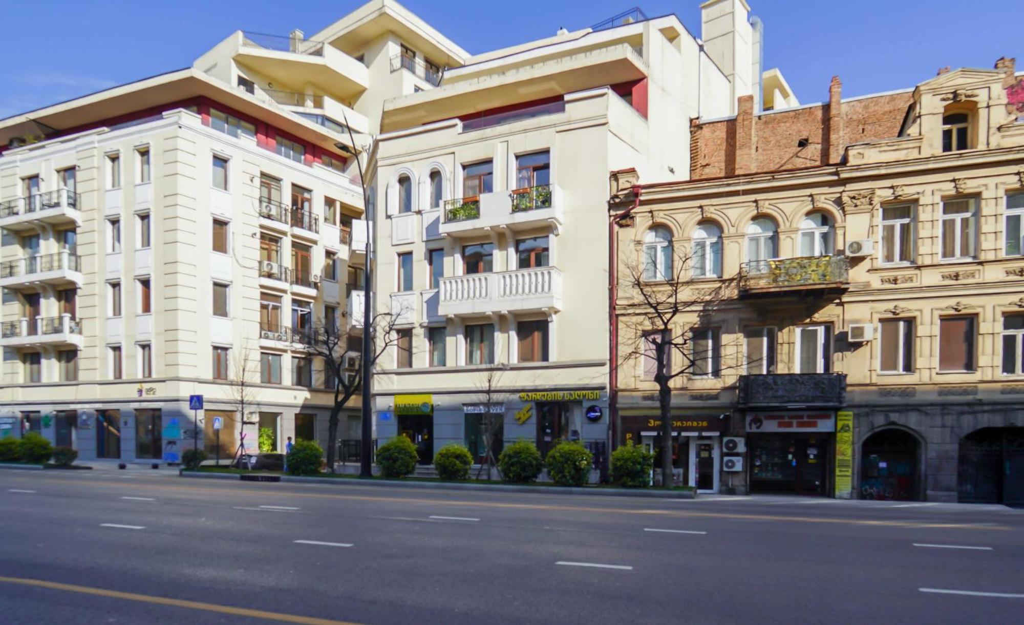 HOTEL ROOMS ON AVENUE MELIKISHVILI, CITY CENTER ТБИЛИСИ (Грузия) - Квартиры  посуточно - от 3636 RUB | NOCHI